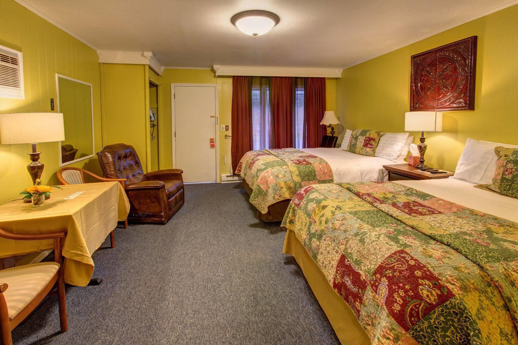 Starlite Motel & Suites Big Indian Buitenkant foto